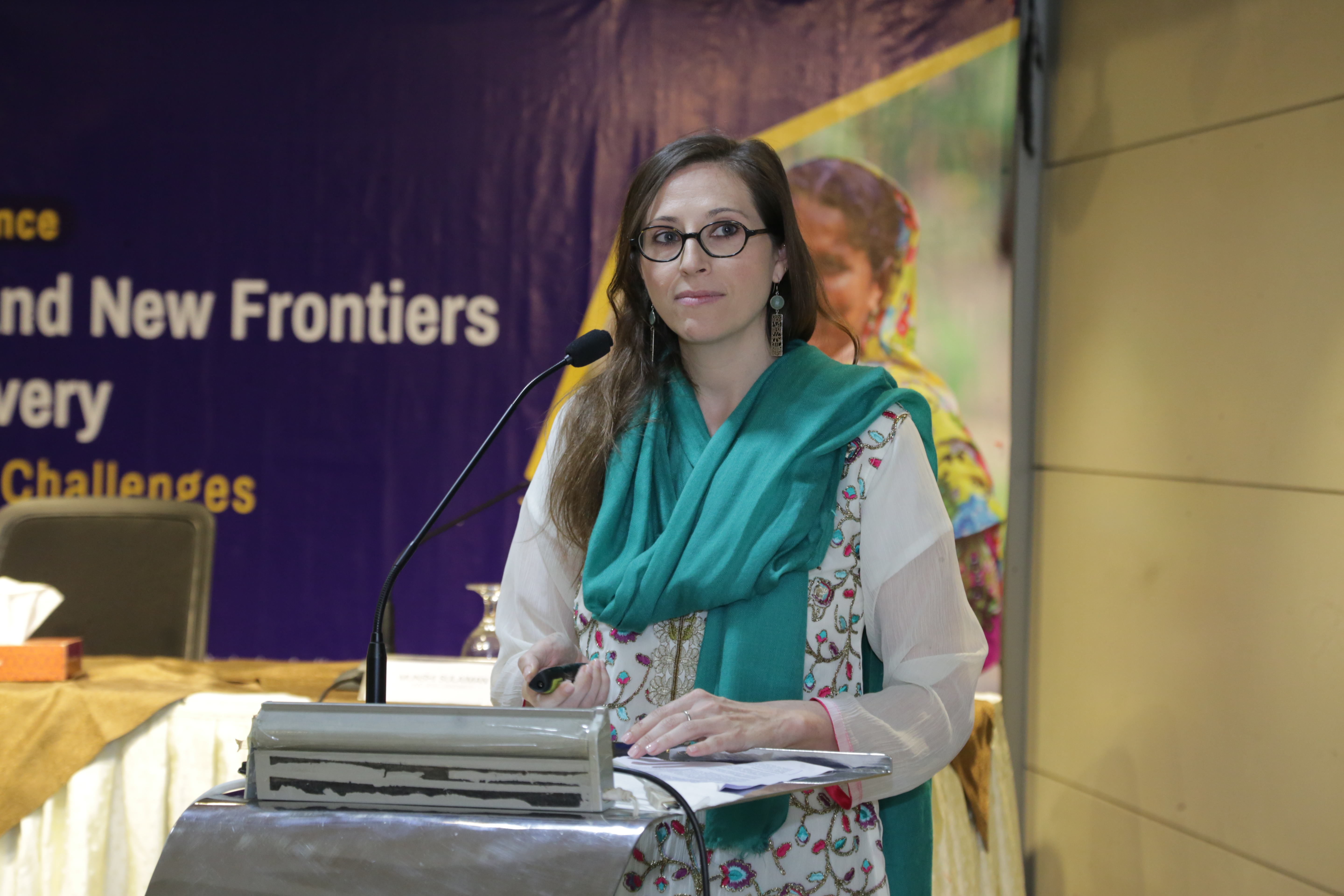 BIGD’s WEE-DiFine Initiative discusses women’s economic empowerment in Bangladesh